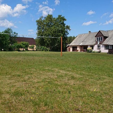 Ferienwohnung Dzivoklis Pirmie Zalmezi Jurkalne Exterior foto