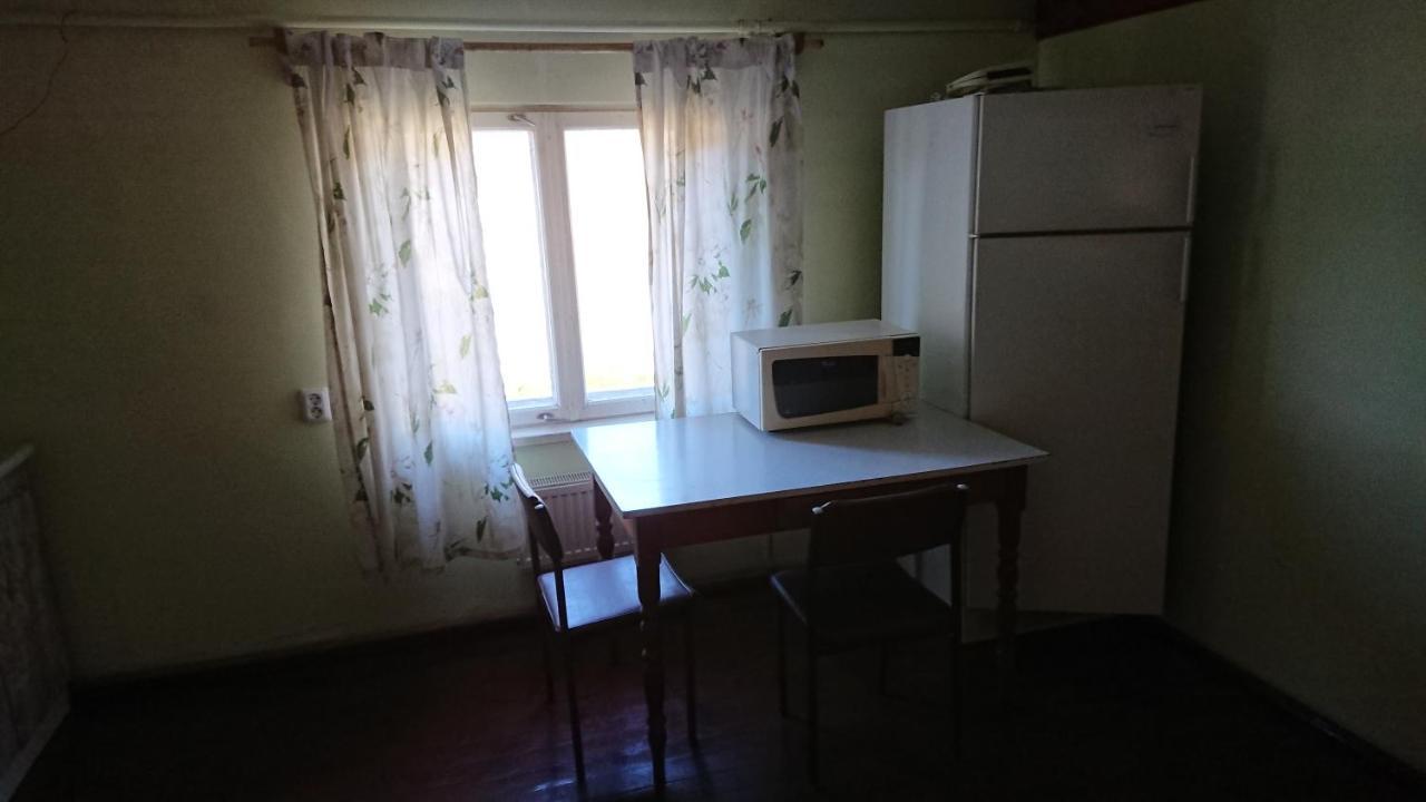 Ferienwohnung Dzivoklis Pirmie Zalmezi Jurkalne Exterior foto