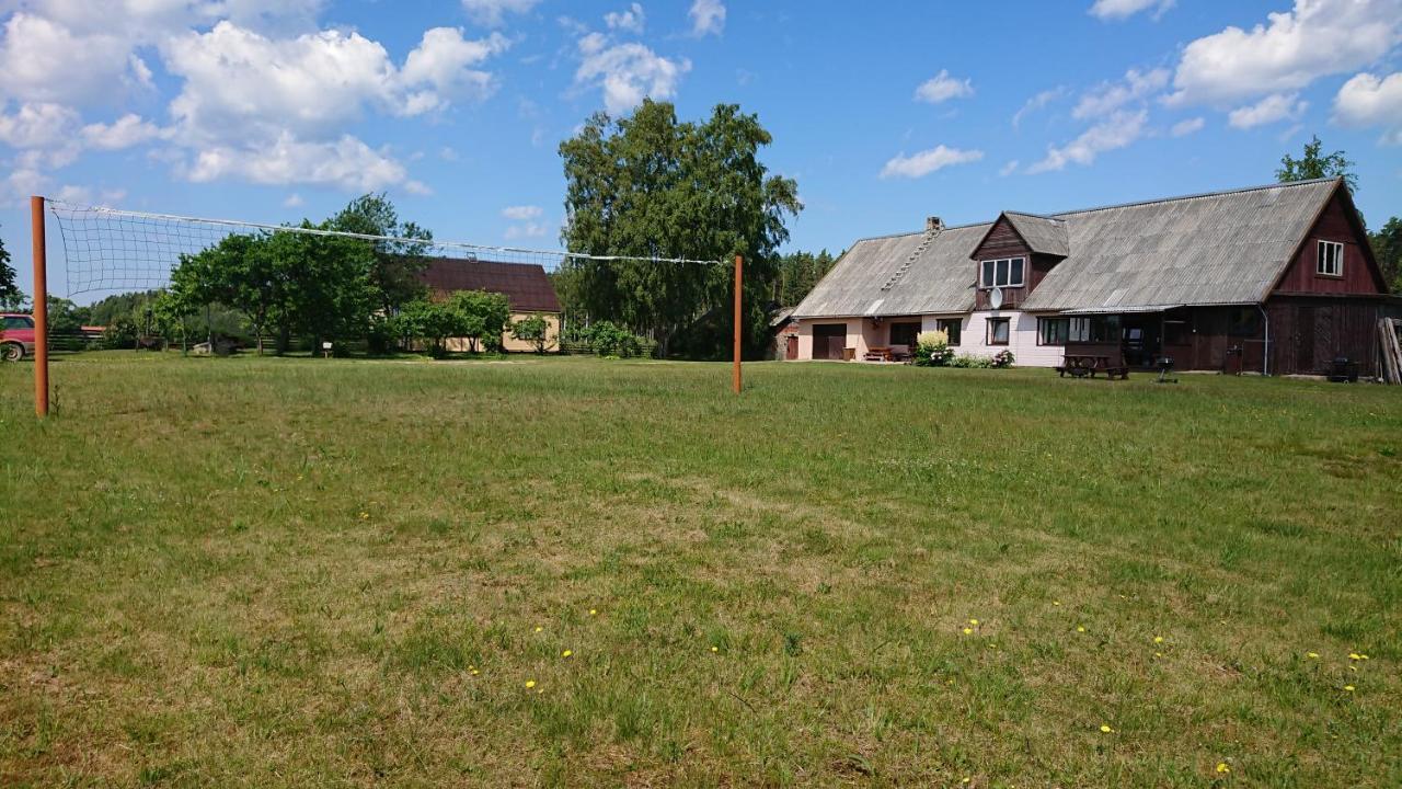 Ferienwohnung Dzivoklis Pirmie Zalmezi Jurkalne Exterior foto